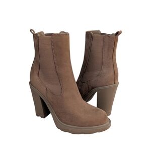 Nine West Ream Chunky Heel Suede Chelsea Ankle Boots 7M Brown